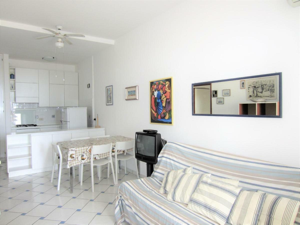 Residence Puerto Del Sol Immobiliare Pacella Лидо-ди-Езоло Экстерьер фото